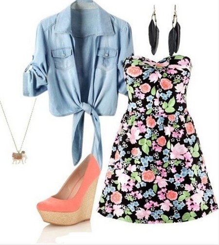 Sweet spring outfit, strapless mini dress with floral print and pink wedges