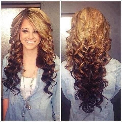 Long curly hairstyle for ombre hair