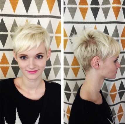 Short blonde hairstyle with bangs