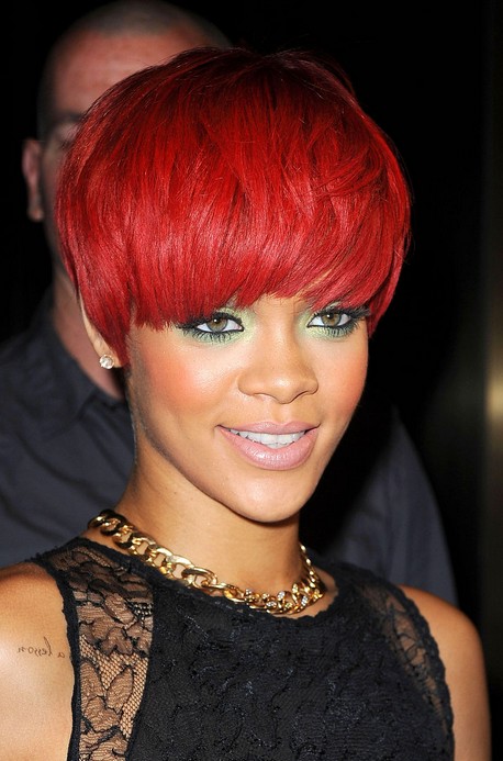 Rihanna Short Red Hairstyles for Women "width =" 465