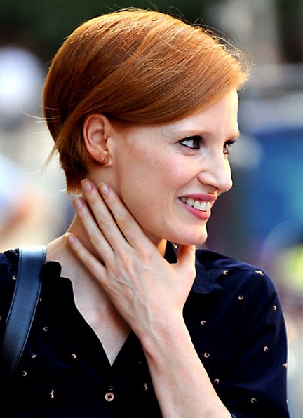 Jessica Chastain Short Bob Hairstyle with Bright Color" width="465