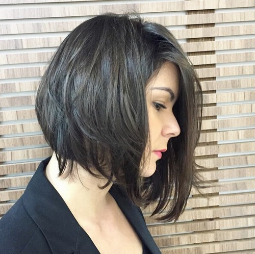 Messy straight bob hairstyle