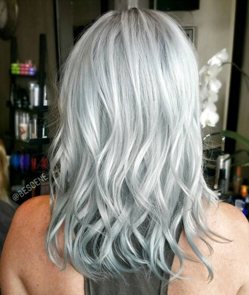 Medium wave hairstyle for silver gray hair