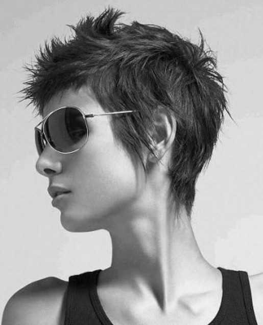 Cool short pixie haircut 