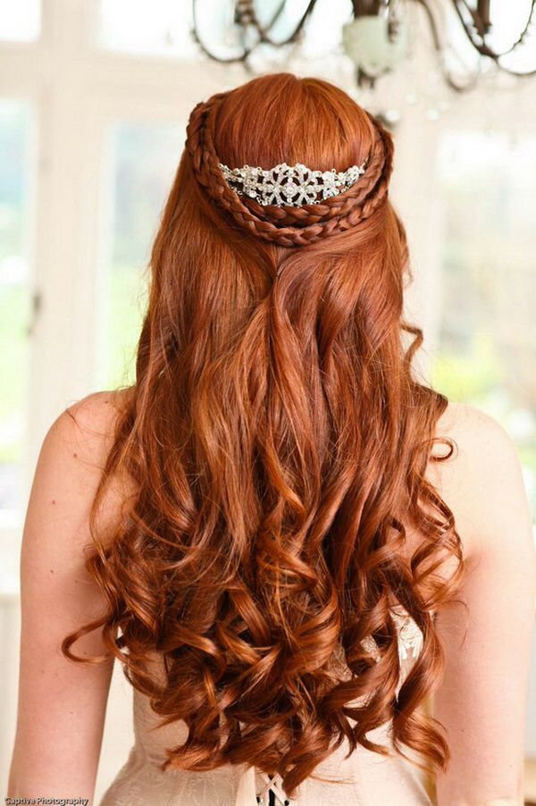 Amazing half to curly wedding hairstyle