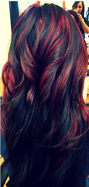 Long wavy black hairstyle with red highlights "width =" 400