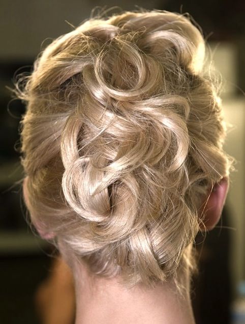Weekend hairstyle - the stacked and pinned up-do