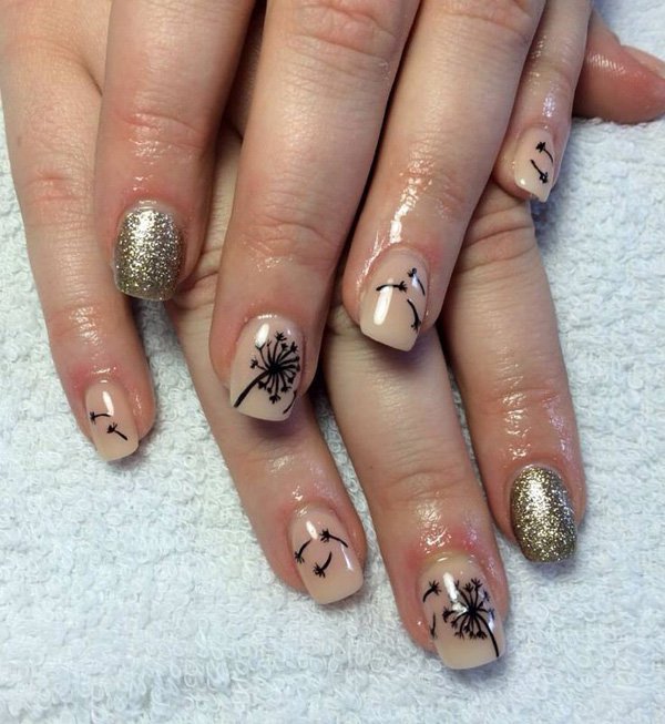 Gold and Nude Glitter Dandilion Nail Design