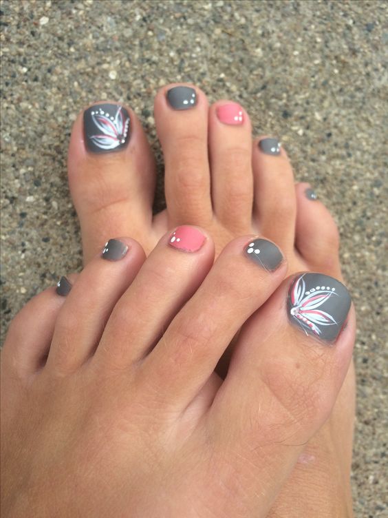 Adorable toenail designs for women - toenail art designs