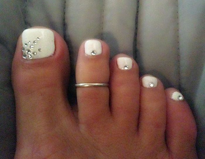 Wedding toenail design