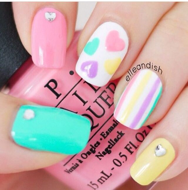 Pastel nail design for long nails