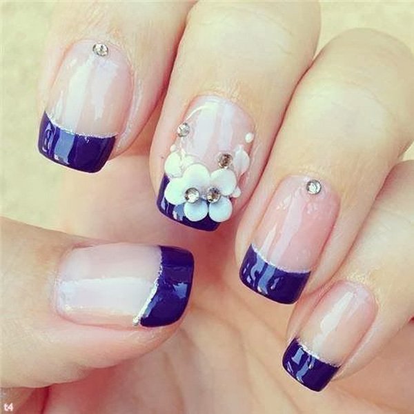 Glamorous blue nail design