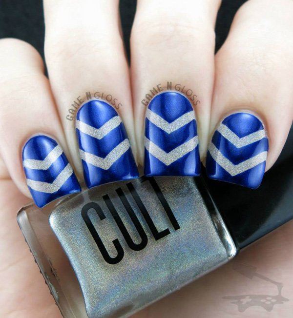 Blue zigzag nail design