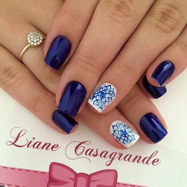 Dark blue nail design