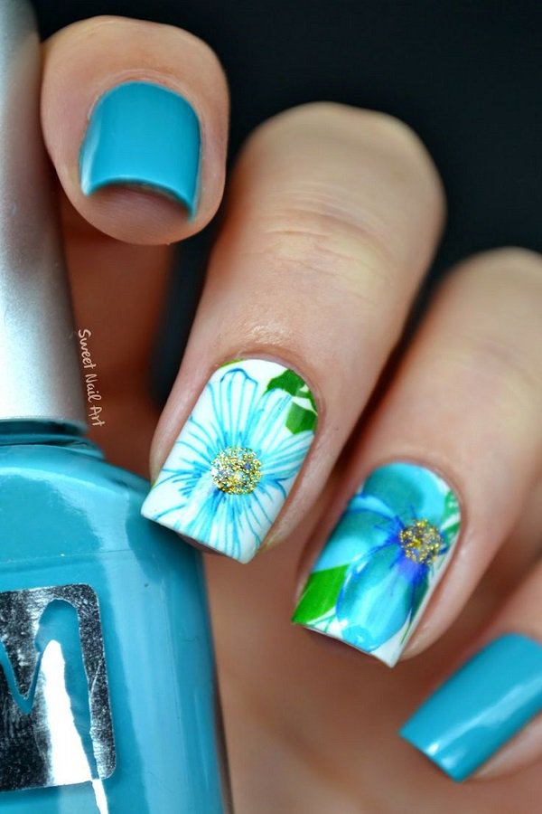 Blue flower nail design