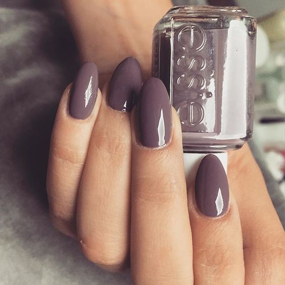 7 tips to dry your nail polish faster