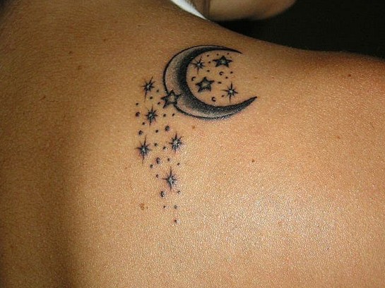 Star tattoo designs: cute girls shoulder tattoos