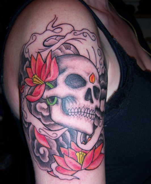 Cool skull tattoo design for women