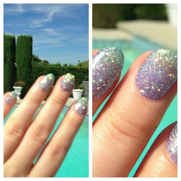 Ombre glitter nails