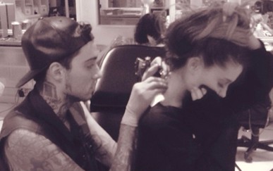 Ariana Grande Tattoos - Romeo writes love words on Ariana's neck