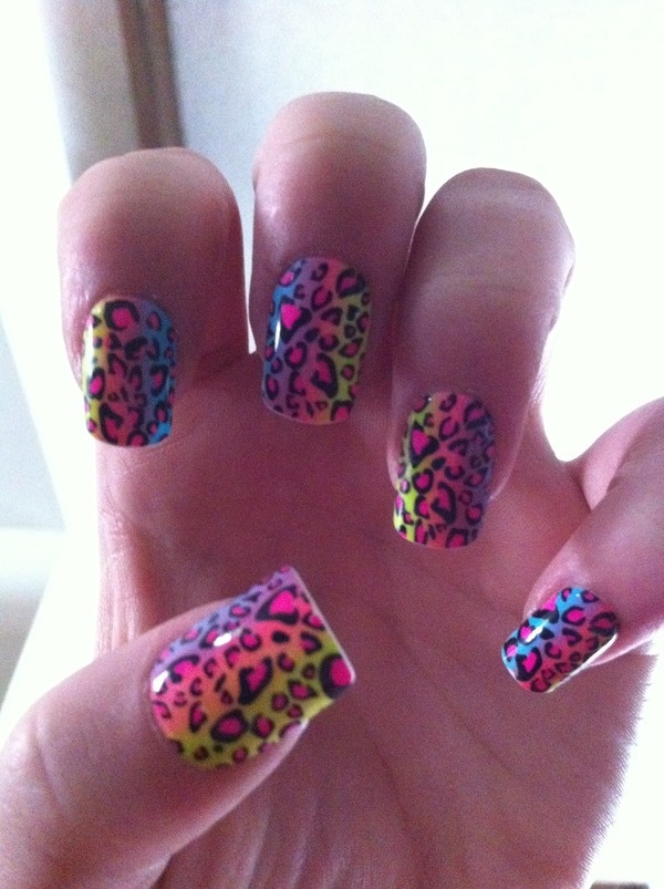 Rainbow leopard print nails