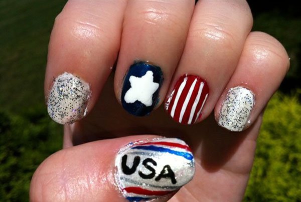 Beautiful American flag inspired nail design