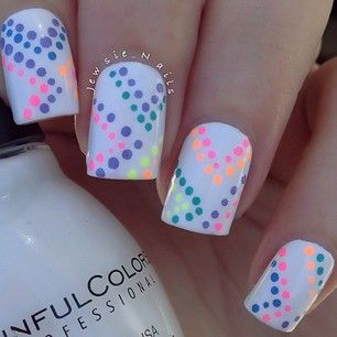 Colorful point nails