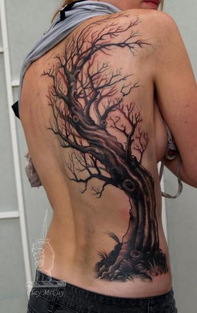 Pretty tree tattoo on the back