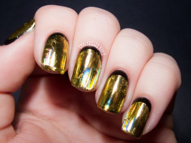 Mirrored golden nails art design