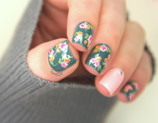 Flower Nail Design