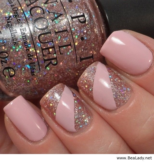 Bare nails with glitter