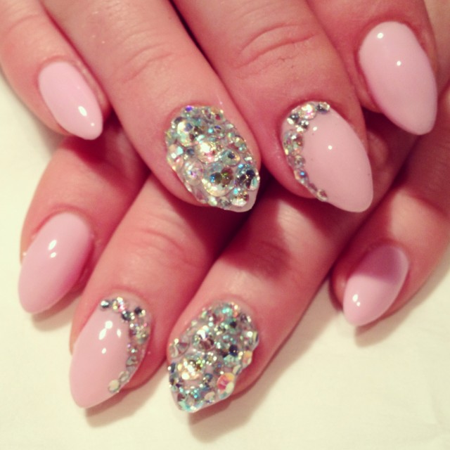 Decorated pink nails for elegant nail designs