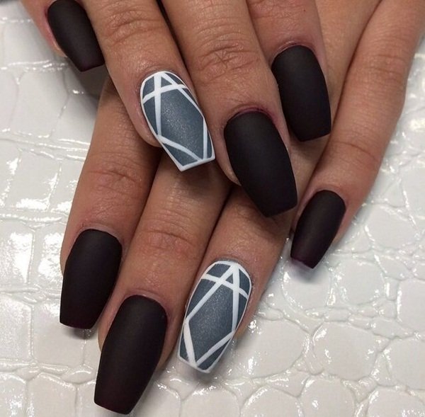 Black nails for fine nail designs