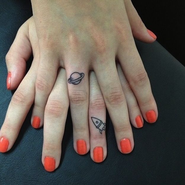 Interesting finger tattoo