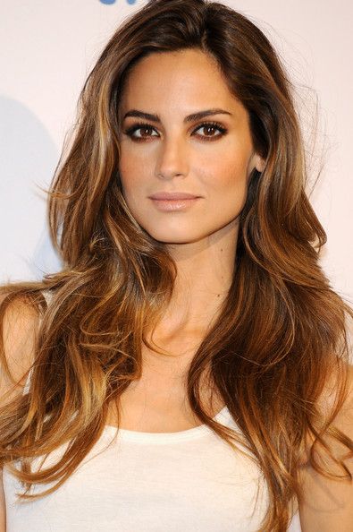 Long layered wavy hairstyle