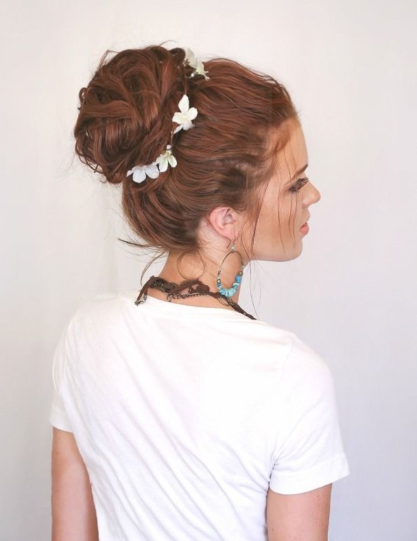 Messy Bun Updo for the wedding