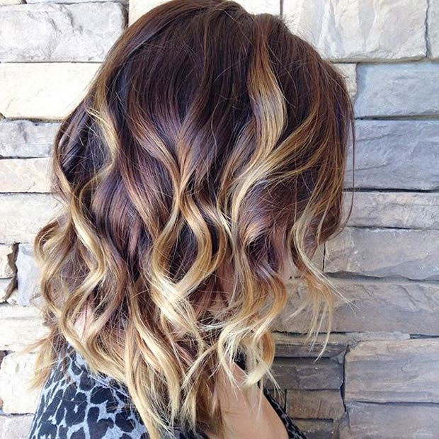 Beachy Wavy Bob hairstyle