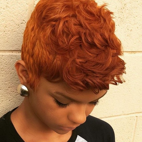 Short curly hairstyle for copper hair