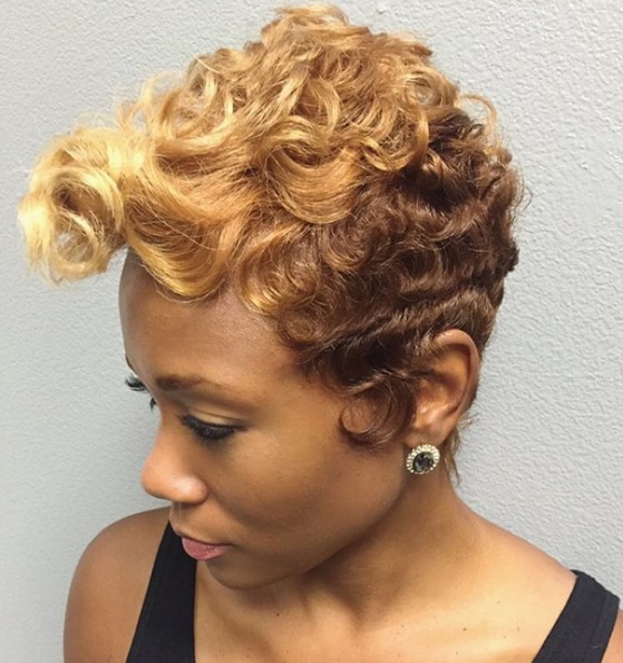 Short curly hairstyle for blonde hair