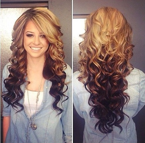 Long curly wavy hairstyle for blonde ombre hair