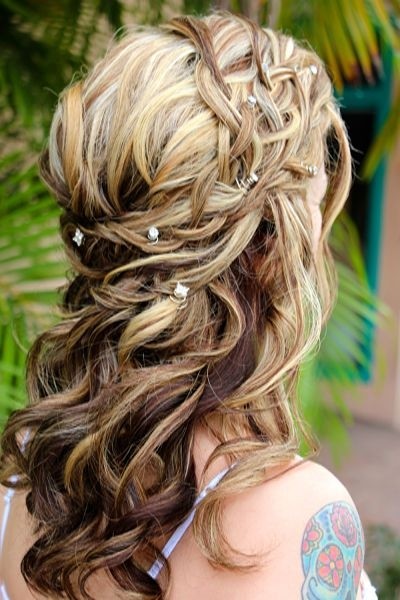 Beautiful lacey braid hairstyle for the wedding