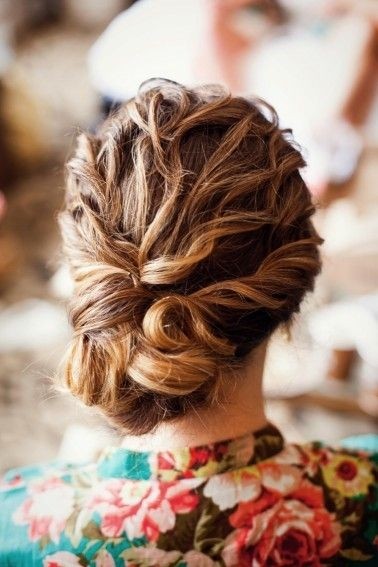 Romantic updo for weddings