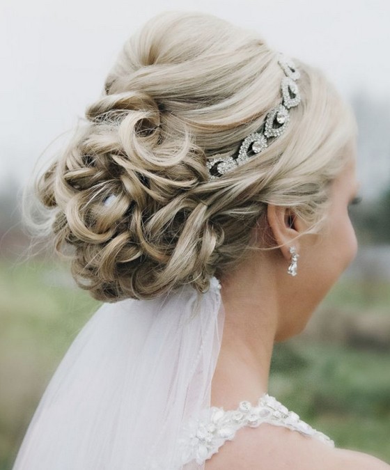 Wedding updo hairstyle with veil