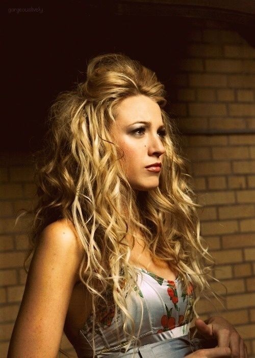 Long curly hairstyle for blonde hair