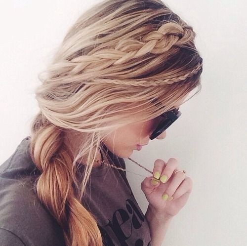 Pretty side braided ponytail hairstyle for long hair