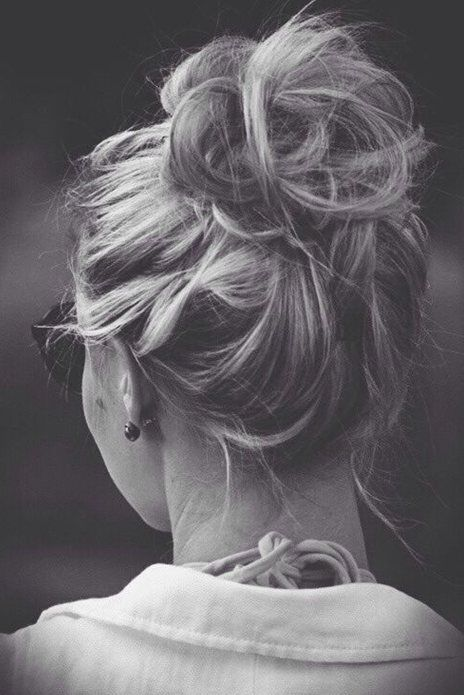 Chaotic updo for summer