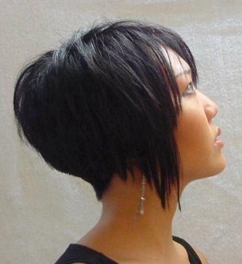 Short layered hairstyle for women