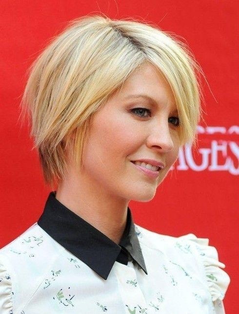 Short choppy hairstyle for thick hair