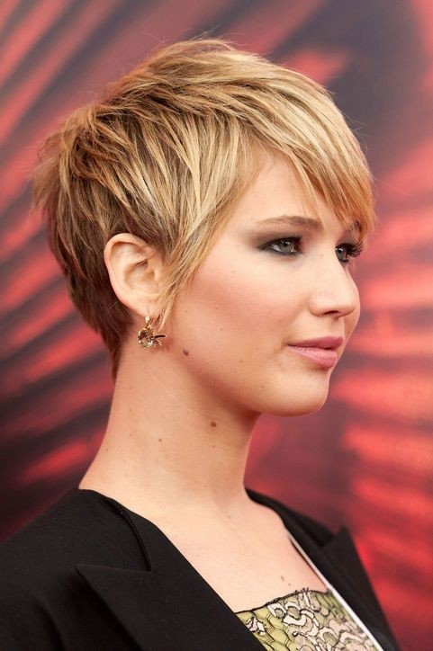 Short haircut for blonde hair