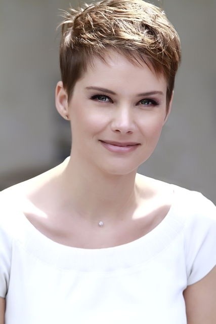 Short pixie haircut for women